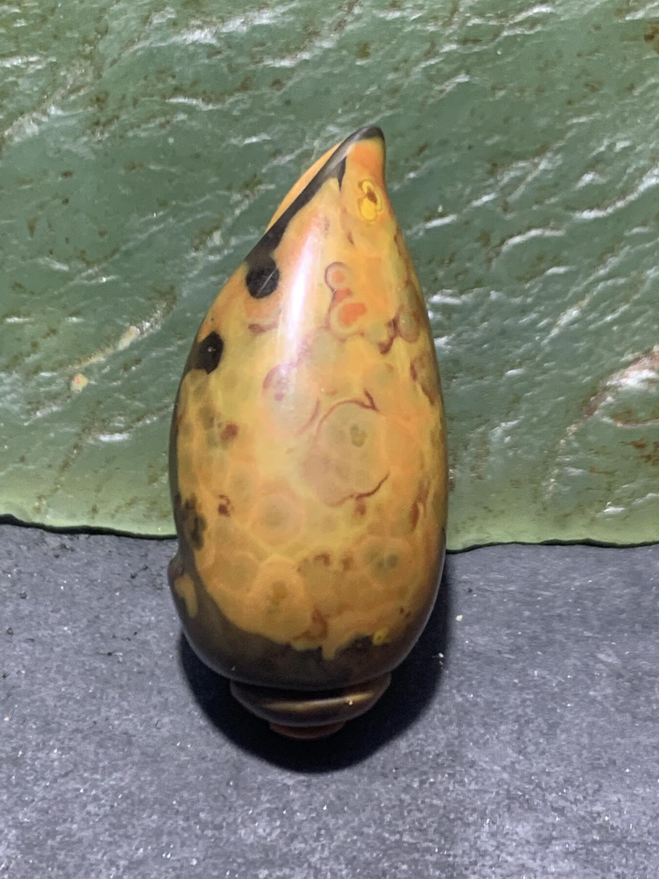 精美战国红玛瑙手工雕刻海螺吊坠一个！