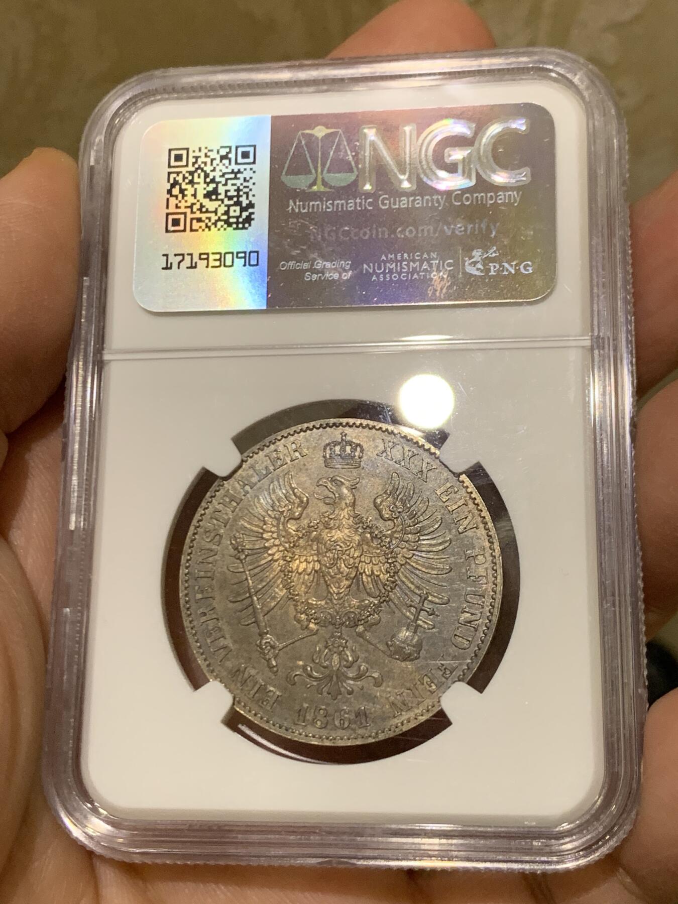 《竞宝斋》第446场 周日，周一，2场连拍 （全场包邮） NGC MS62 德国1861A普鲁士威廉四世-洋葱头1泰勒离冠鹰银币 季军分 好品