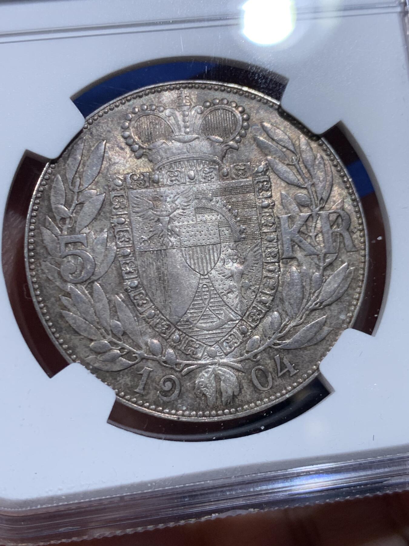 《竞宝斋》第446场 周日，周一，2场连拍 （全场包邮） NGC MS63 列支敦士登1904年约翰二世亲王5克朗银币 深包浆带底光 高分确实少见 标签年份错误