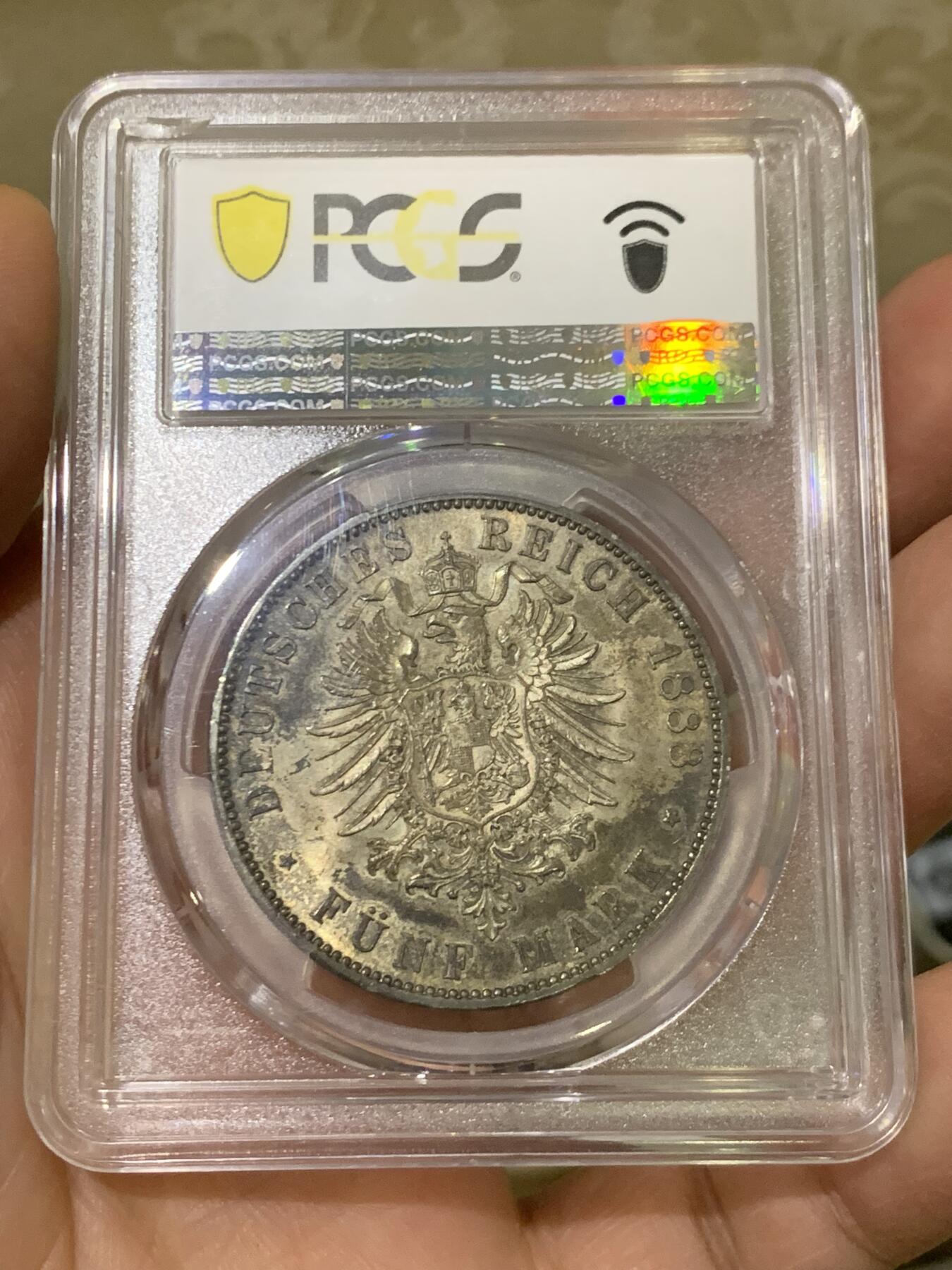 《竞宝斋》第446场 周日，周一，2场连拍 （全场包邮） PCGS MS63 德国普鲁士1888年三皇年弗雷德里希三世短翅5马克银币 背面支撑有磕