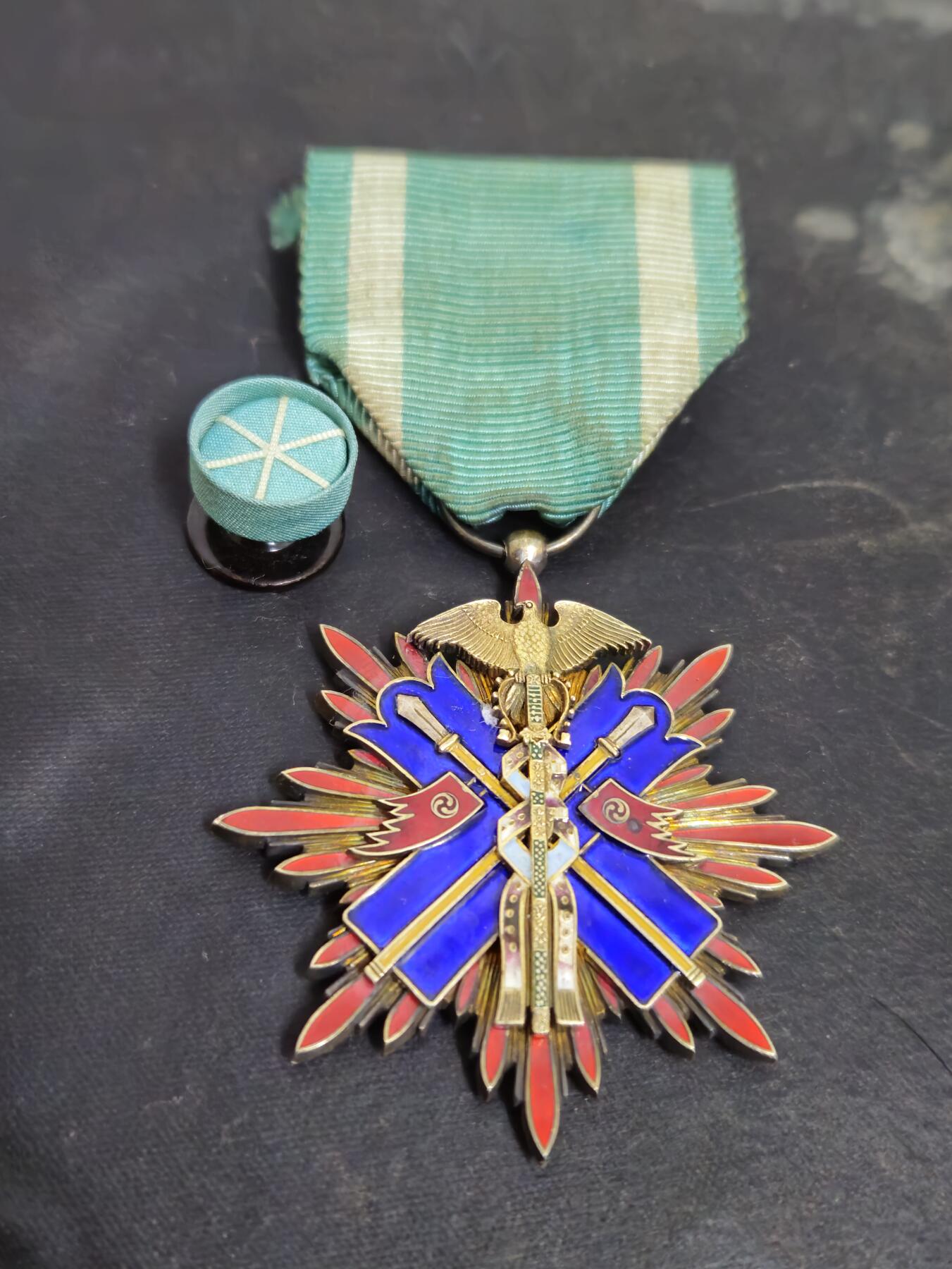 各国勋章奖章拍卖第45期 日本功四级金鵄章，带盒略，明治时期版本