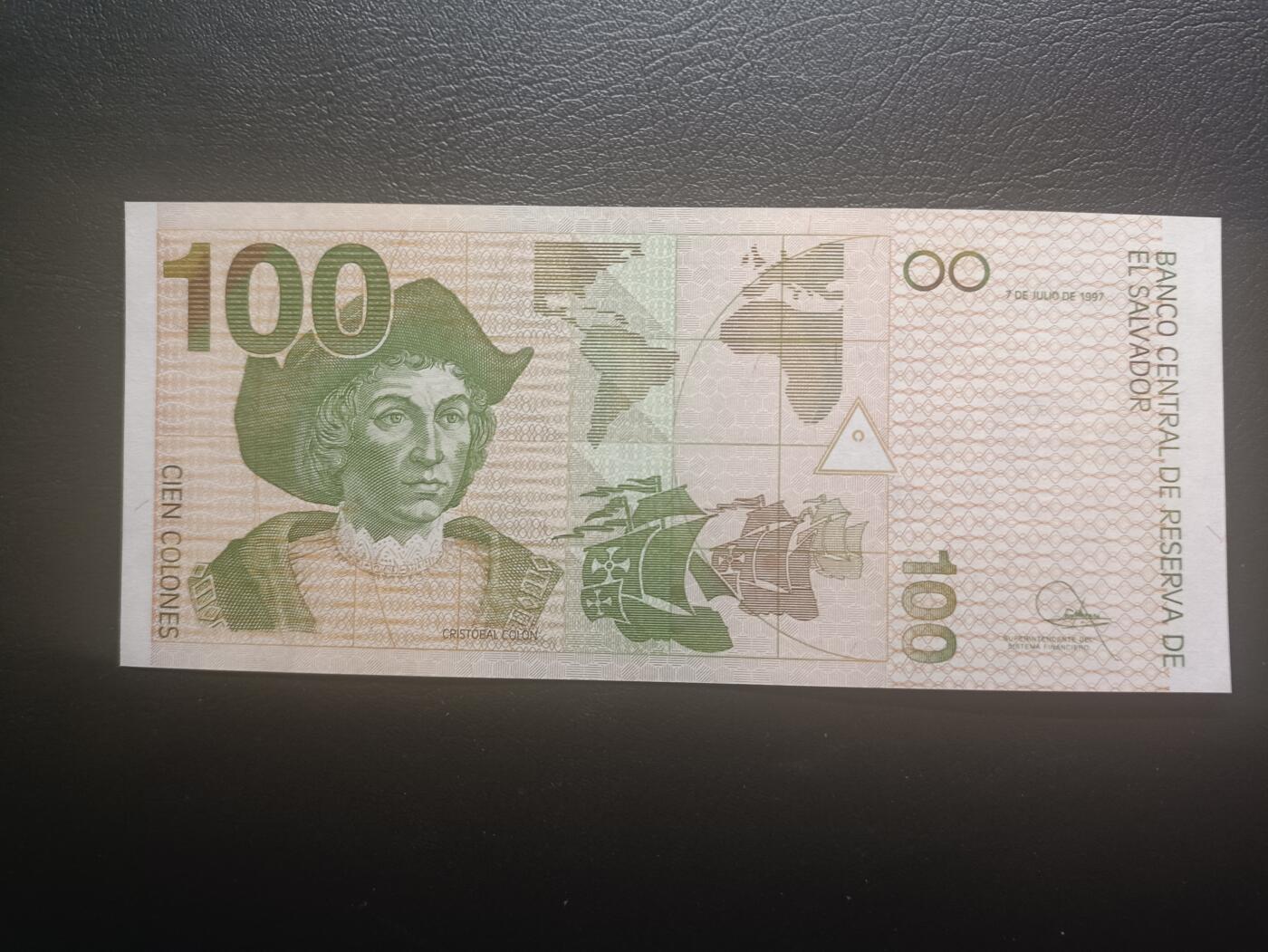 2025十二月第二期，总207期 萨尔瓦多1997年100克朗UNC，次高面值，玛雅人的塔祖玛神宫和哥伦布，是萨尔瓦多最后发行的纸币系列，之后改用美元而尽数回收，因此而稀有