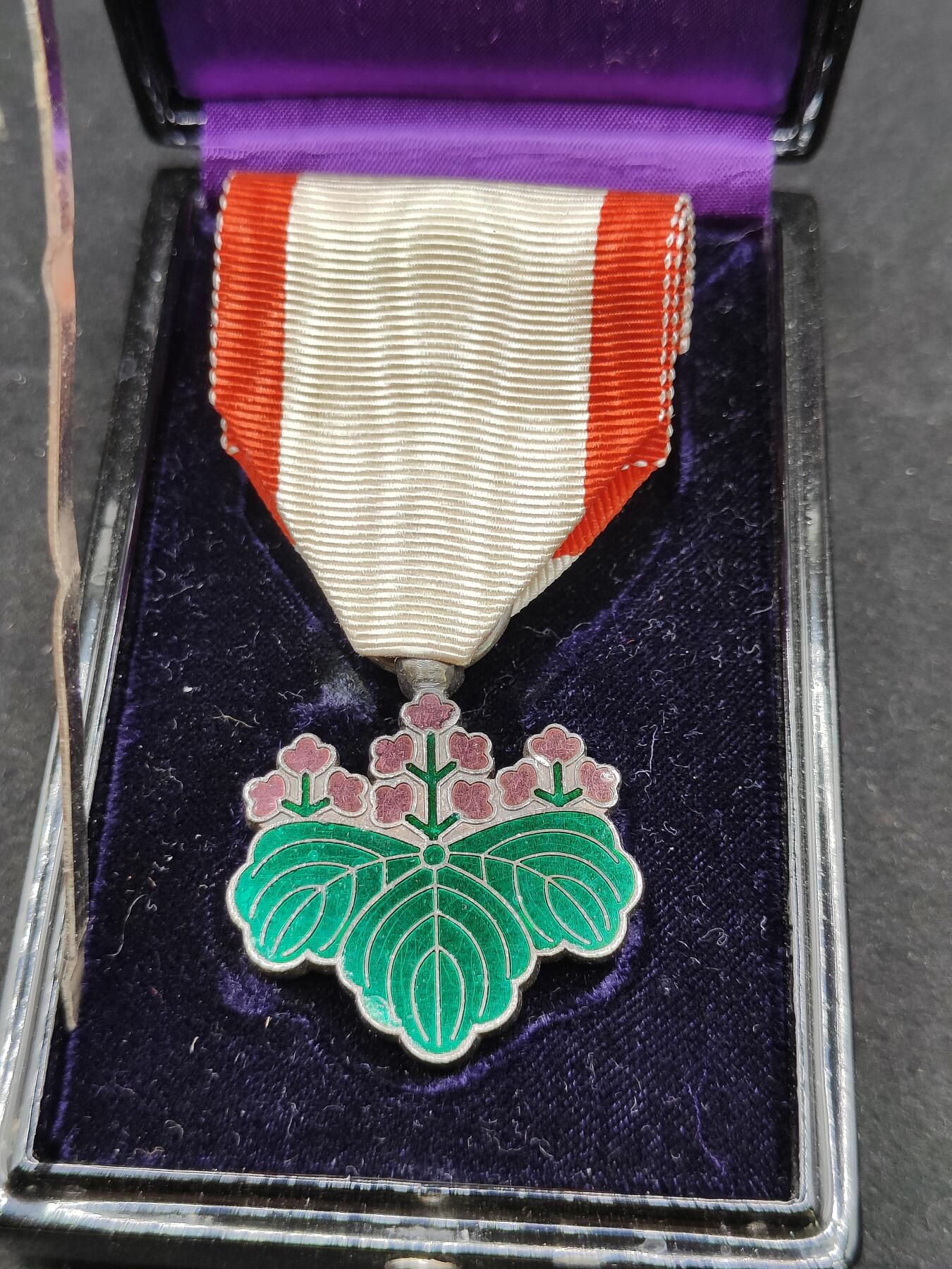 0元起拍勋章 第316期 咸鱼国勋章拍卖专场 12月7日（周日）下午6：00开始 日本战时七等青叶章银制带盒