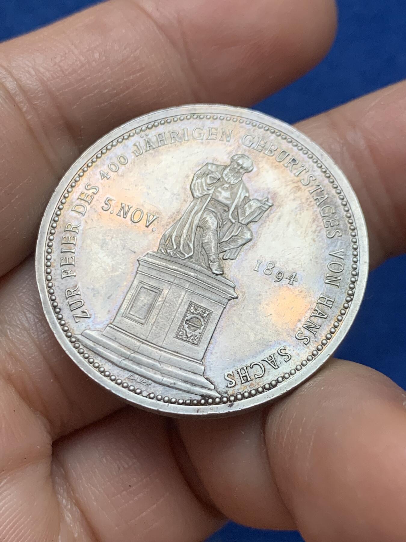 《竞宝斋》第446场 周日，周一，2场连拍 （全场包邮） 1894年德国纽伦堡工匠汉斯-萨克斯纪念城市女神银章 17.65克 33.2mm 边铭周圈刻字