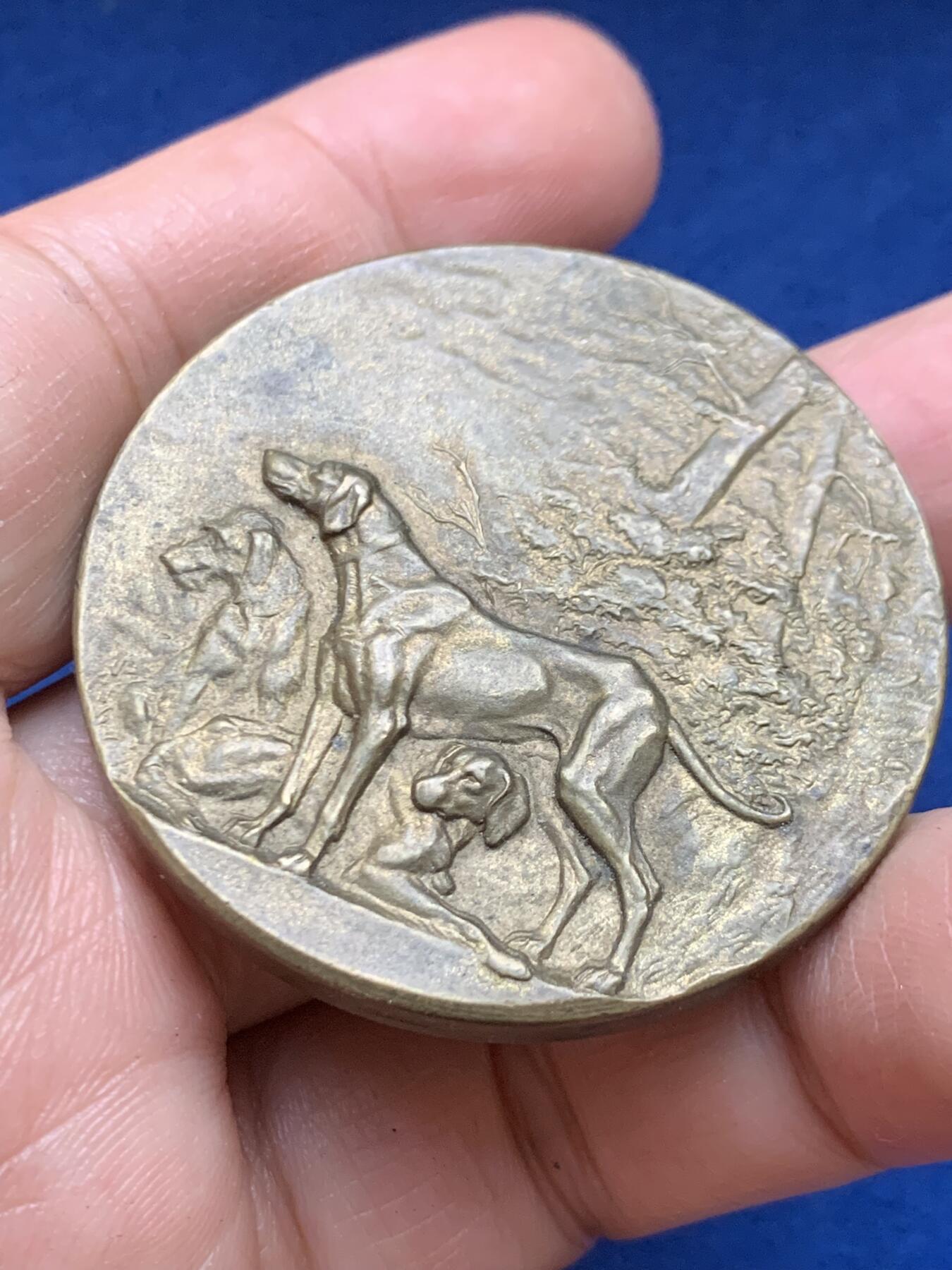 《竞宝斋》第446场 周日，周一，2场连拍 （全场包邮） 1930年法国埃维昂犬展‌纪念章 41.8克 44.8mm