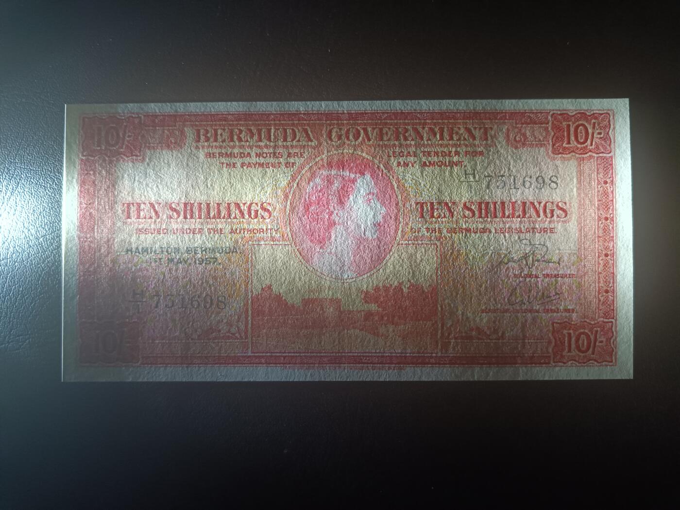 2025十二月第二期，总207期 英属百慕大1957年10先令流通好品XF此年份首冠H/1，青年女王