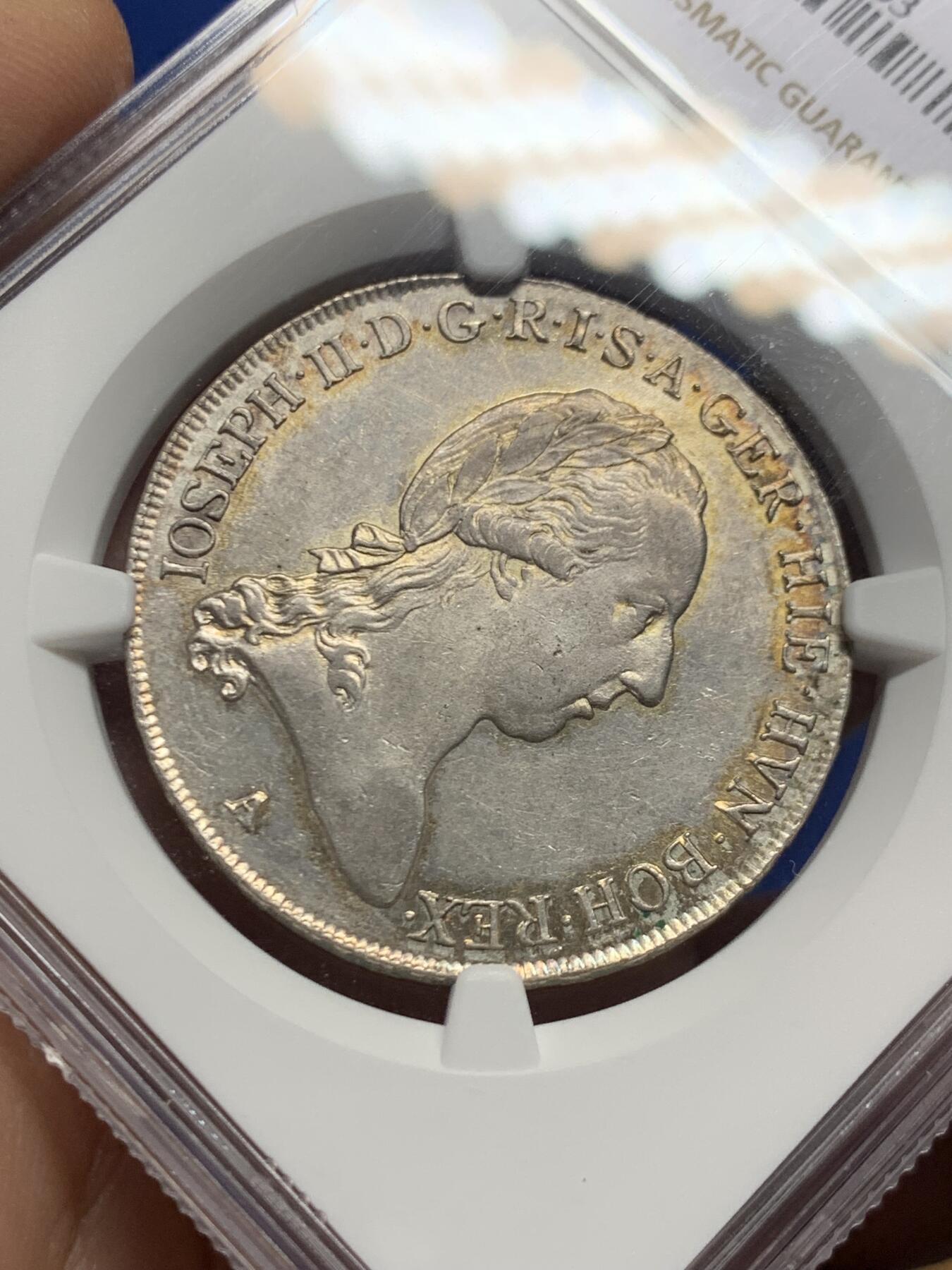 《竞宝斋》第446场 周日，周一，2场连拍 （全场包邮） 唯一冠军分 NGC MS62 奥属尼德兰 1789年 约瑟夫二世 1/2泰勒银币 全深打在这个品类上已经很难得了 包浆也好