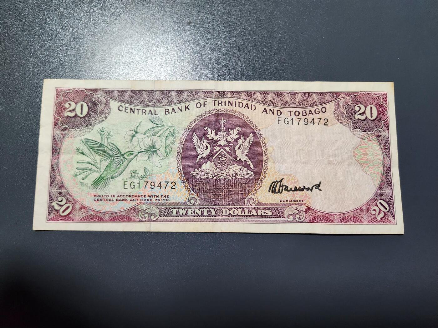 12月10号晚上8点 外国纸币自动截拍第71场 特立尼达和多巴哥20元 1979年 极美品 稀少签名