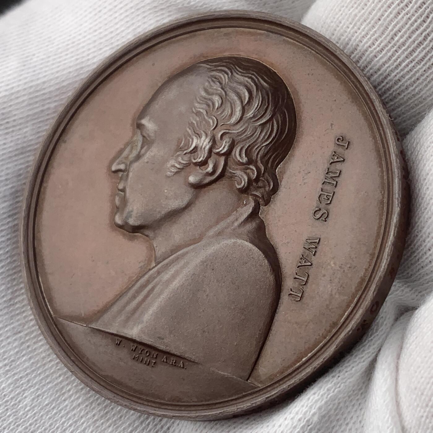 掌中浮雕-藏着的欧洲第045场 1833年英国皇家康沃尔理工学会詹姆斯·瓦特纪念铜章，45mm，42g，由皇家造币厂首席雕刻师W.Wyon设计制作，原盒