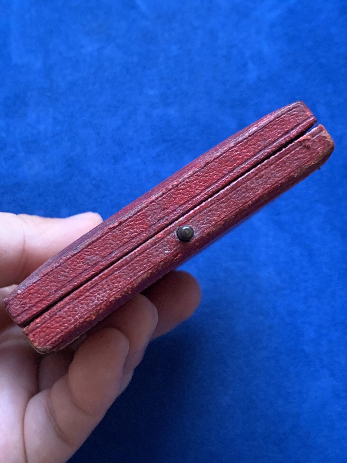 《竞宝斋》第446场 周日，周一，2场连拍 （全场包邮） 英国1897年庆祝维多利亚女王登基60周年纪念大铜章 高浮雕工艺精美 巧克力包浆 55.3mm 72.3g 原盒