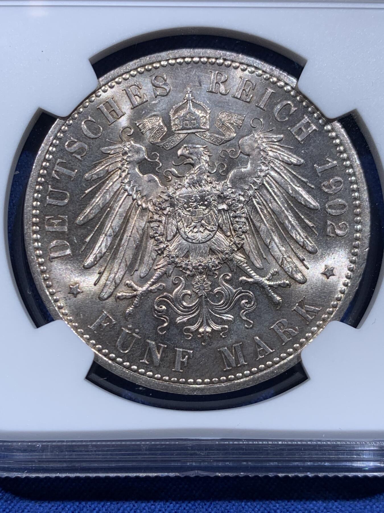 《竞宝斋》第446场 周日，周一，2场连拍 （全场包邮） NGC MS64 亚军分 德国 1902年 普鲁士威廉二世长翅流通5马克大银币，银光丝滑如水。高分稀少的流通品种，且是高难度年份，BU品书价1250美金，是常见年份的2倍多。更高仅1枚，典藏级德系主币大银