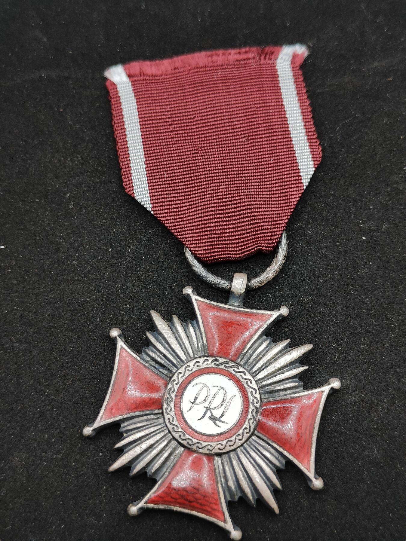 0元起拍勋章 第316期 咸鱼国勋章拍卖专场 12月7日（周日）下午6：00开始 波兰银级功绩章