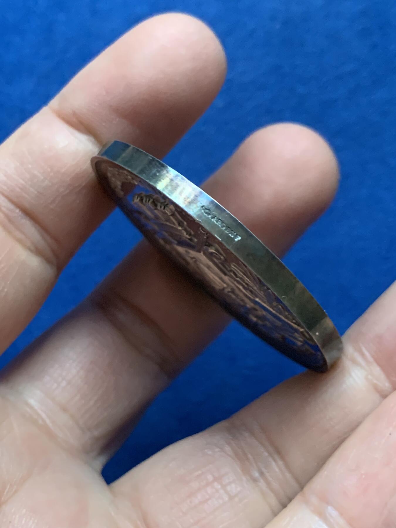 《竞宝斋》第446场 周日，周一，2场连拍 （全场包邮） 法国里沃德日耶射击协会银章 35.9克 42.3mm 丰饶角银标 好品 带盒