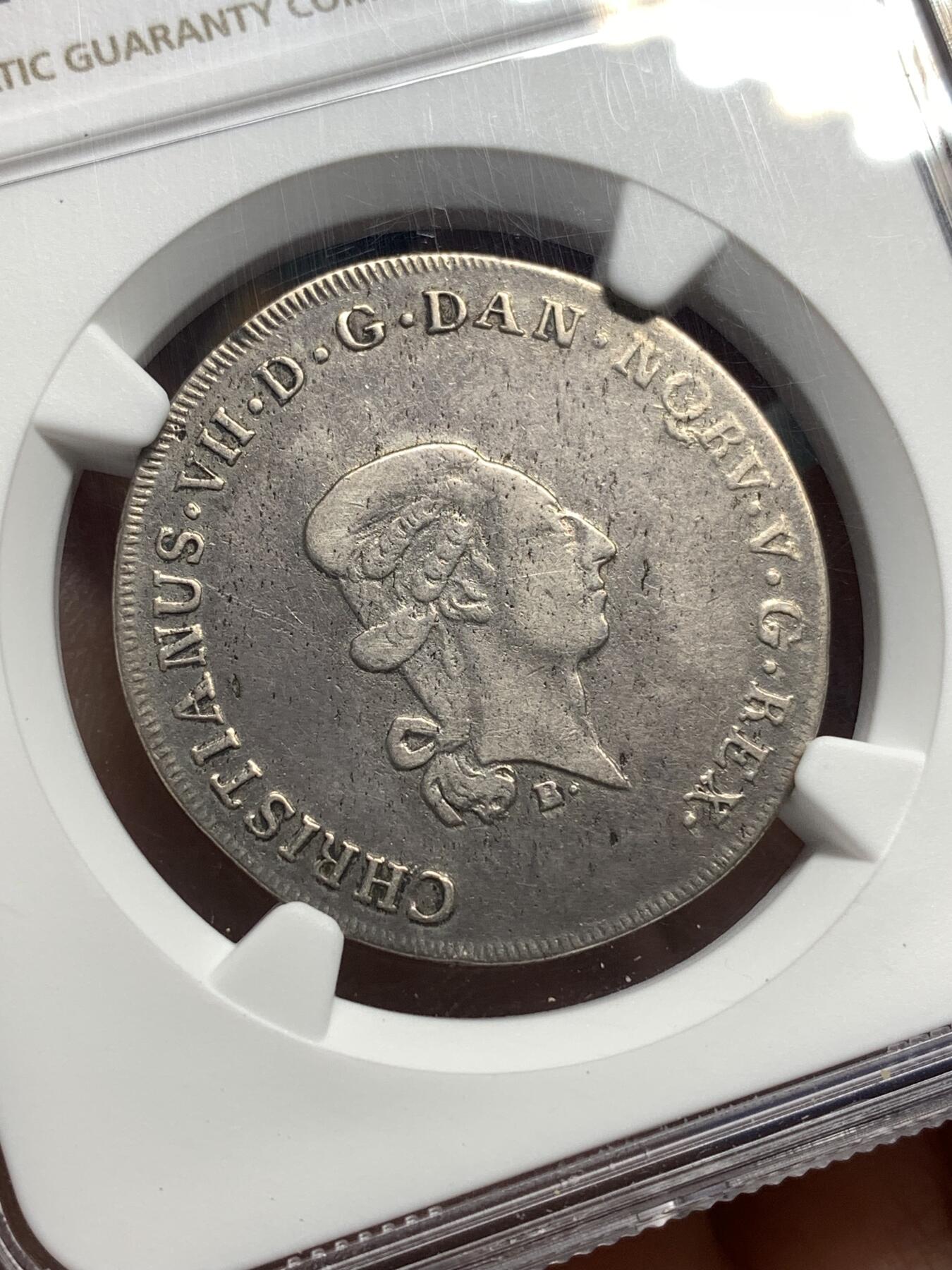 《竞宝斋》第446场 周日，周一，2场连拍 （全场包邮） NGC XFD 丹麦 石勒苏益格公国 1788年-MF 1/3达勒 银币 少见的北欧国家钱币 传世包浆 细节良好 克书参考价500美金（XF-40） 稀缺品种