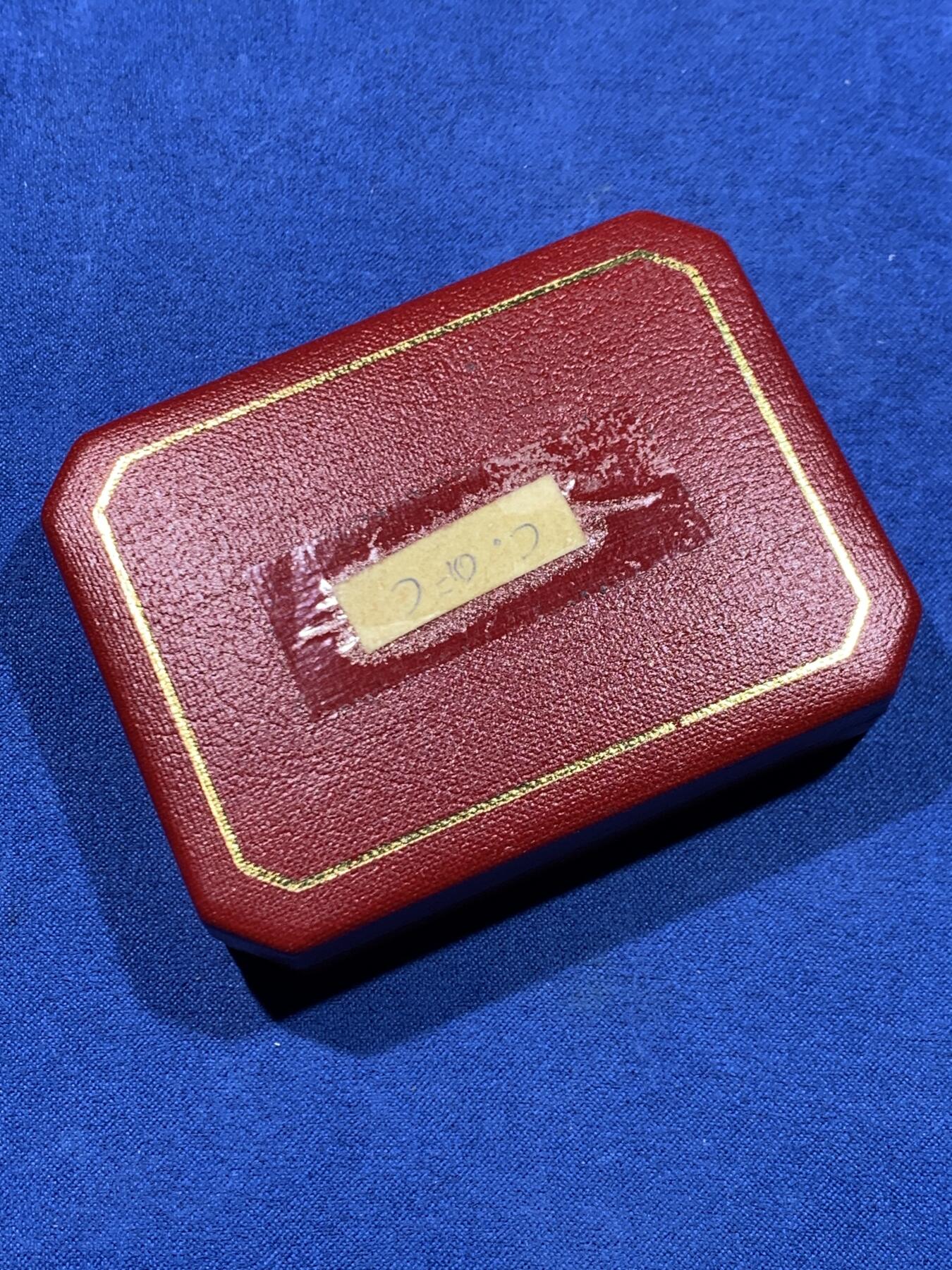 《竞宝斋》第446场 周日，周一，2场连拍 （全场包邮） 马恩岛1977年伊丽莎白二世女王登基25周年1克朗银币 带盒证