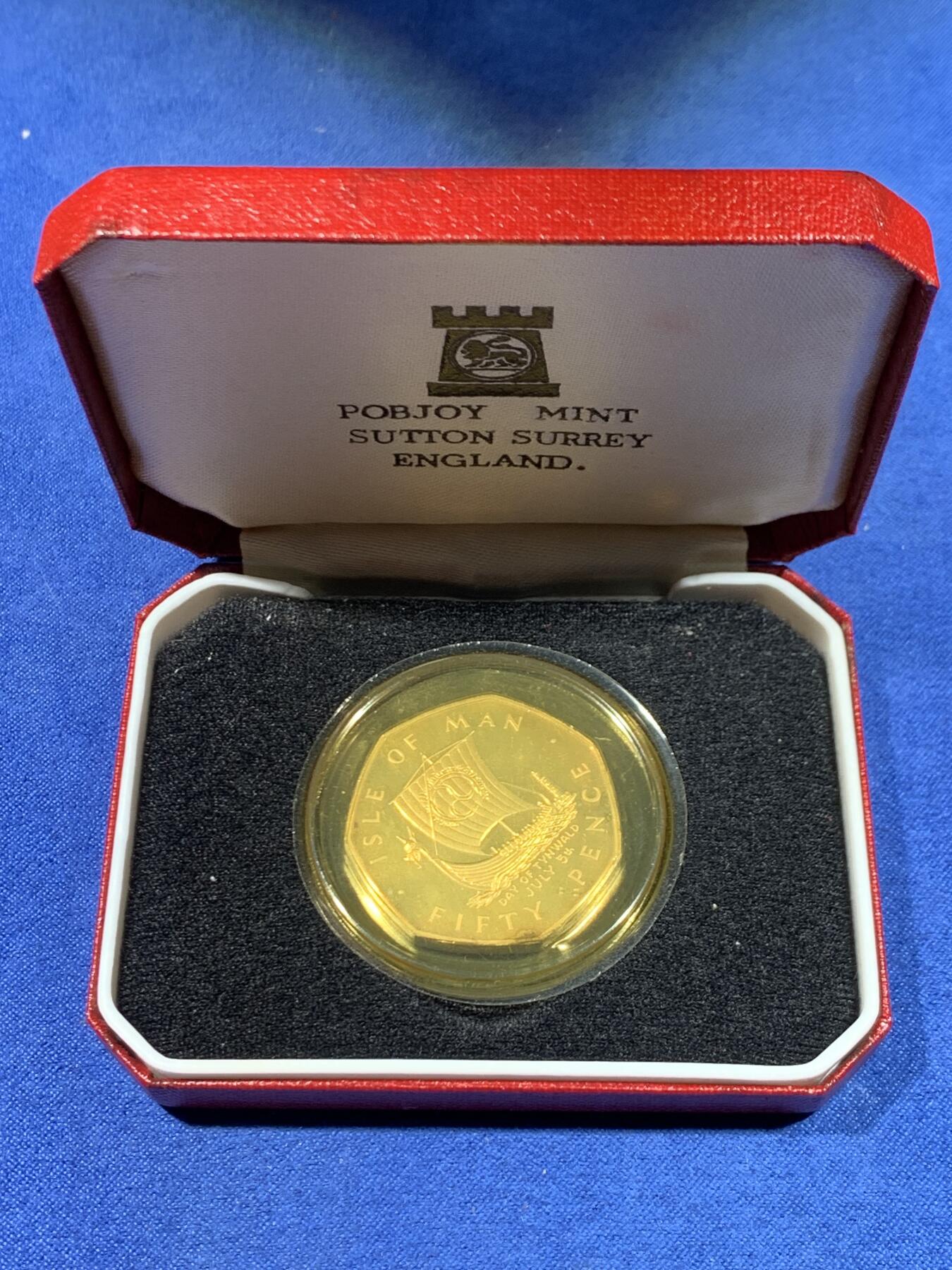 《竞宝斋》第446场 周日，周一，2场连拍 （全场包邮） 1979年马恩岛议会日-女王访问50便士银币 带盒证