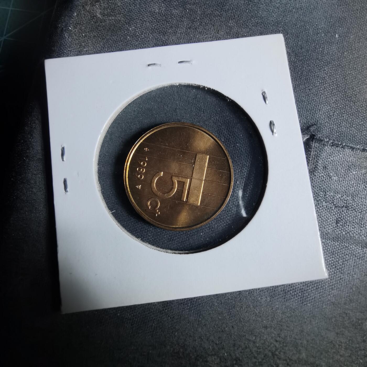 沼泽如烟--第925场 荷兰1989年五分