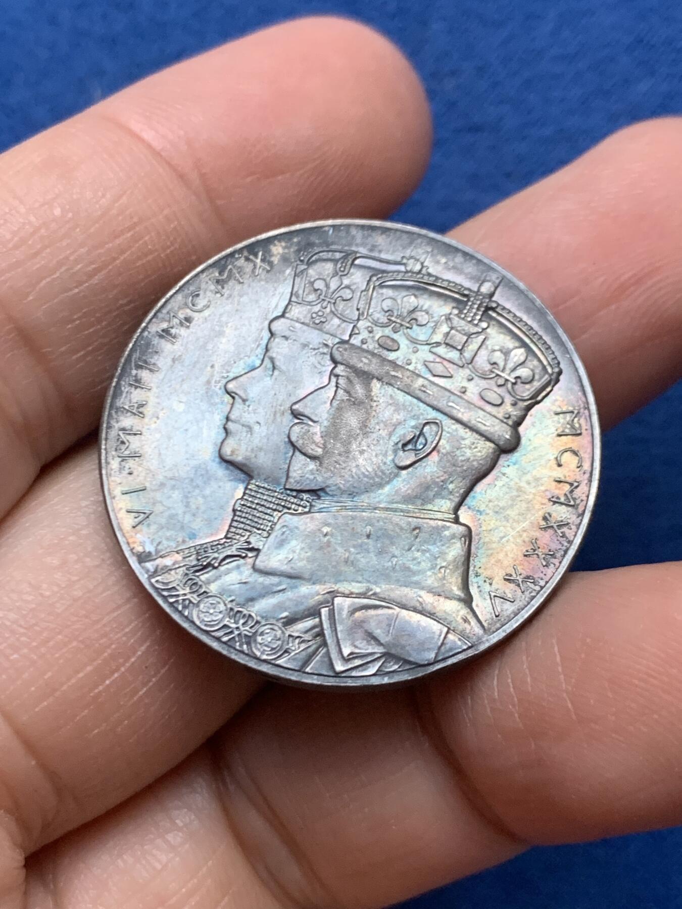 《竞宝斋》第446场 周日，周一，2场连拍 （全场包邮） 英国1935年乔治五世银禧纪念银质奖章 15.7克 31.5mm