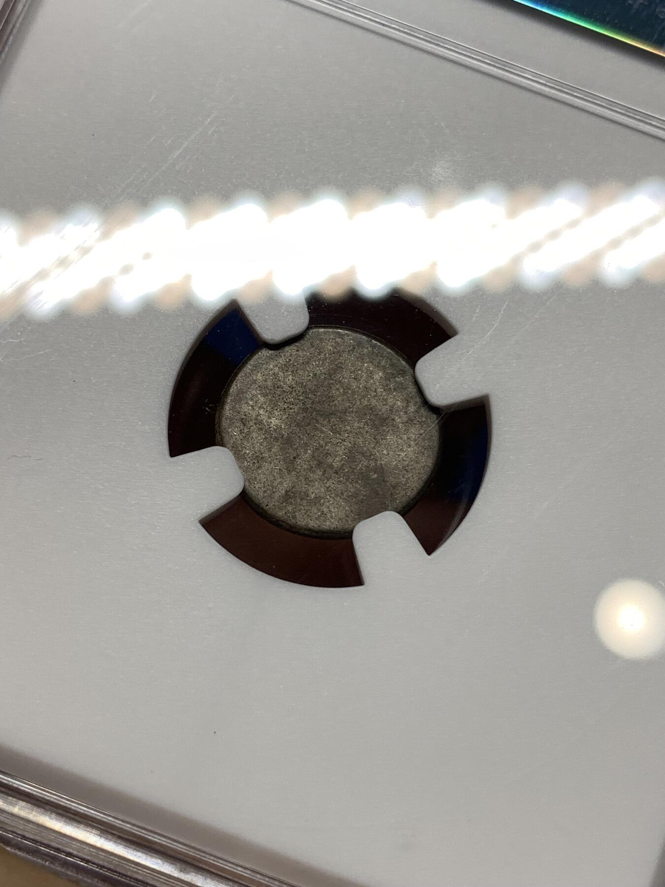 《竞宝斋》第446场 周日，周一，2场连拍 （全场包邮） NGC AU58 柬埔寨1600年-1860年神鸟2PE银币，打制上佳，带光美品。