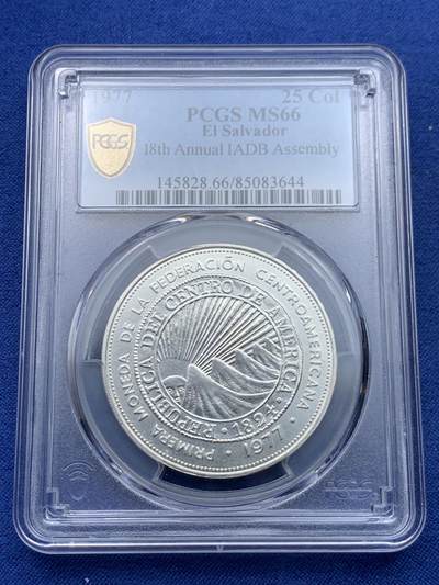 《竞宝斋》第446场 周日，周一，2场连拍 （全场包邮） - PCGS MS66 萨尔瓦多1977年第18届IADB理事大会25科隆银币，900银，25克，发行量2000，美洲太阳脸，稀少品种。
