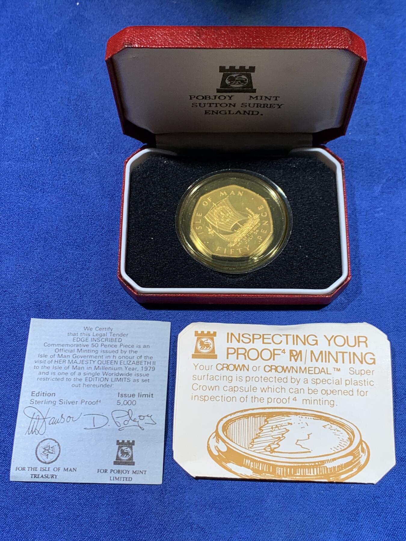 《竞宝斋》第446场 周日，周一，2场连拍 （全场包邮） 1979年马恩岛议会日-女王访问50便士银币 带盒证