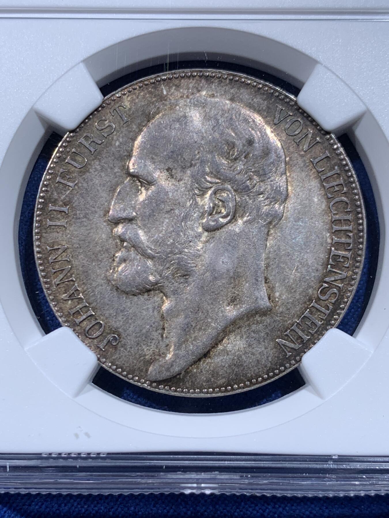 《竞宝斋》第446场 周日，周一，2场连拍 （全场包邮） NGC MS63 列支敦士登1904年约翰二世亲王5克朗银币 深包浆带底光 高分确实少见 标签年份错误