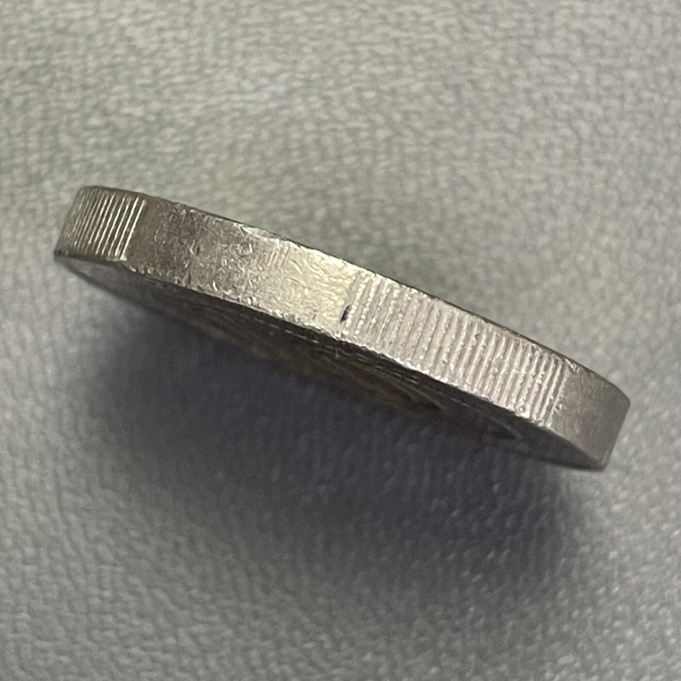 回流1208 香港1994年拾圆双金属币 紫荆花