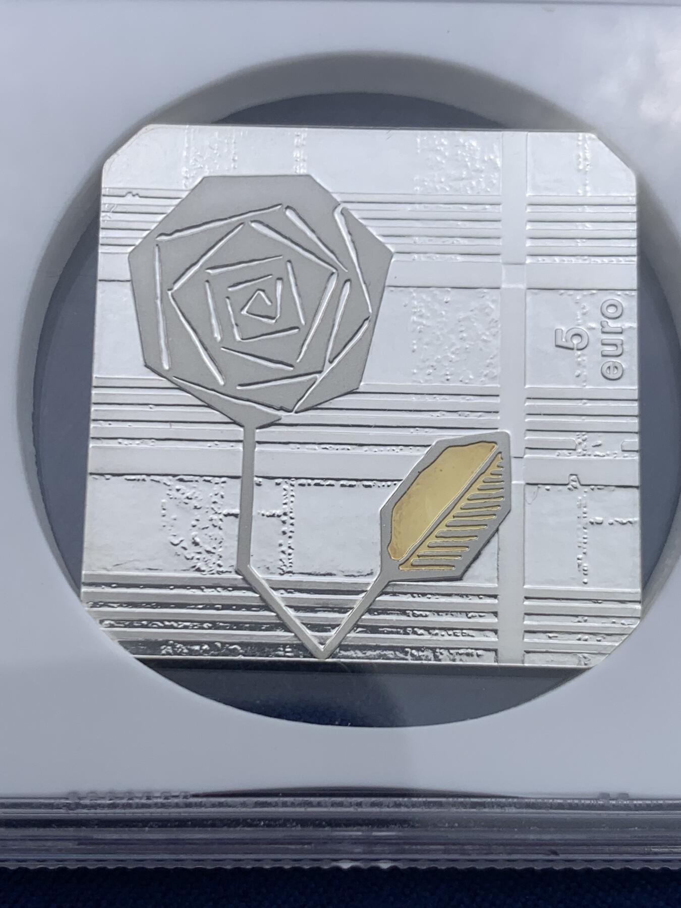 《竞宝斋》第446场 周日，周一，2场连拍 （全场包邮） NGC PF70UC 2020年“拉脱维亚现代主义·六十年代”切角方形精制纪念银币，获奖币，70满分，冠军分。