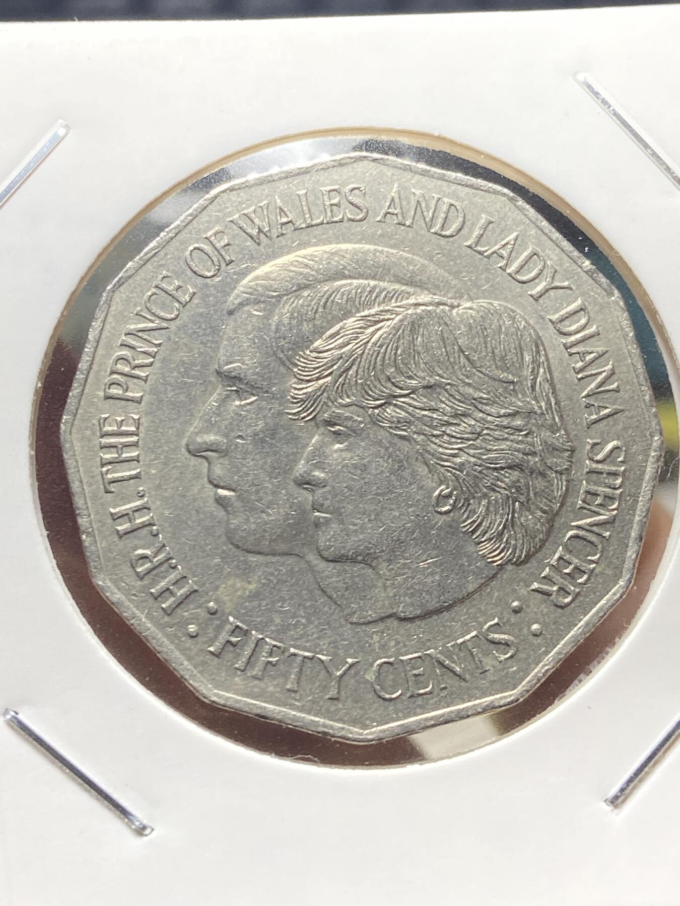 2025年第一百三十四场(总第一百六十场）外国好品纸夹散币场(免佣金) 澳大利亚🇦🇺1981单年份50分(查尔斯王储和戴安娜王妃大婚纪念币)