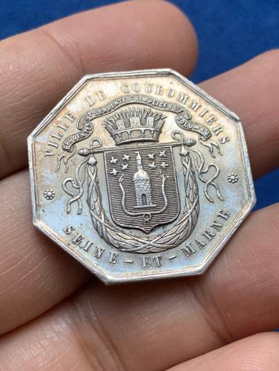 《竞宝斋》第446场 周日，周一，2场连拍 （全场包邮） - 法国塞纳马恩省库洛米尔斯松鼠储蓄银行八角银质代币 丰饶角银标 12.8克 30.8mm