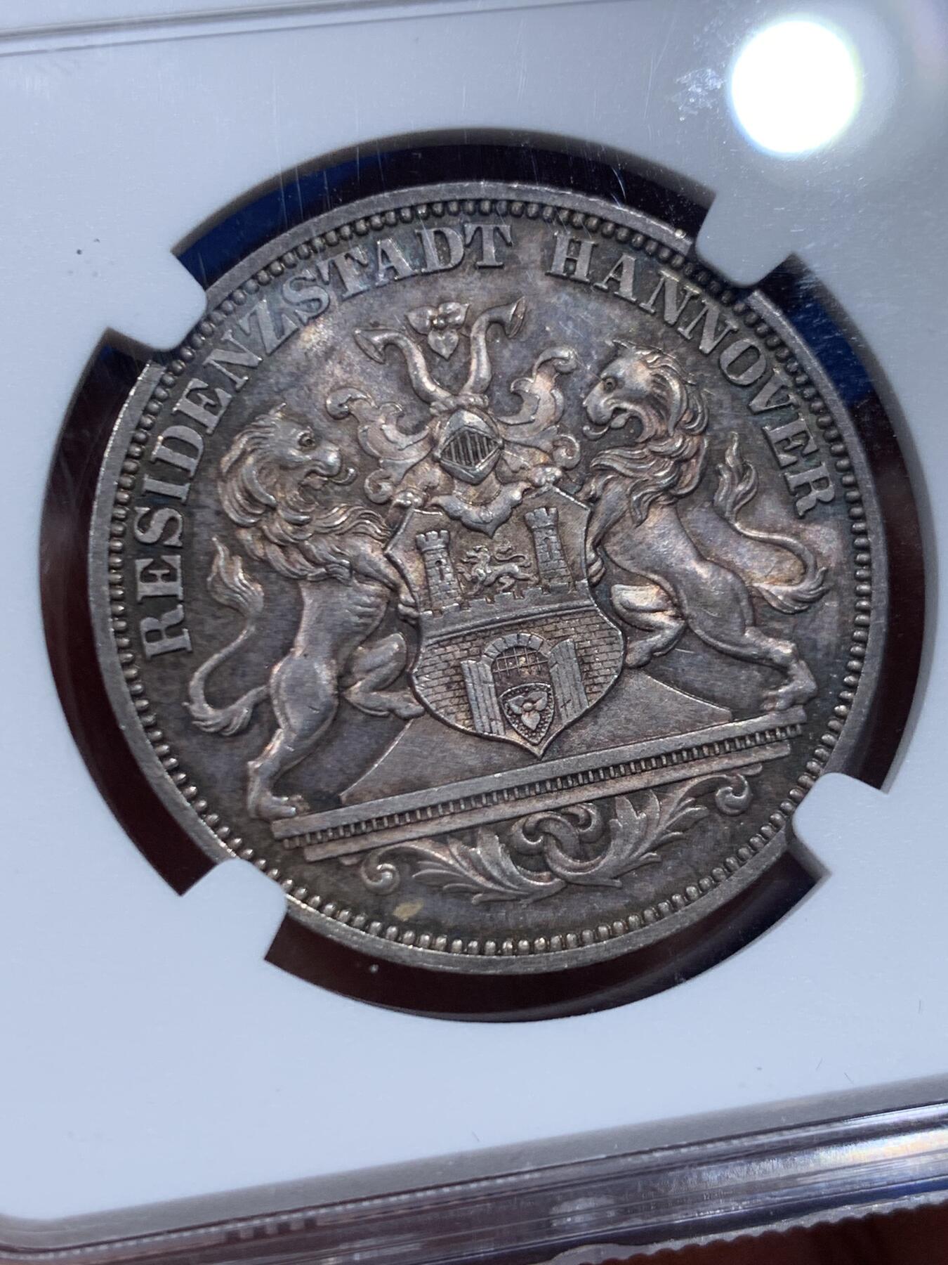 《竞宝斋》第446场 周日，周一，2场连拍 （全场包邮） NGC MS63 德国1872年汉诺威射击节女神泰勒章型银币 状态难得