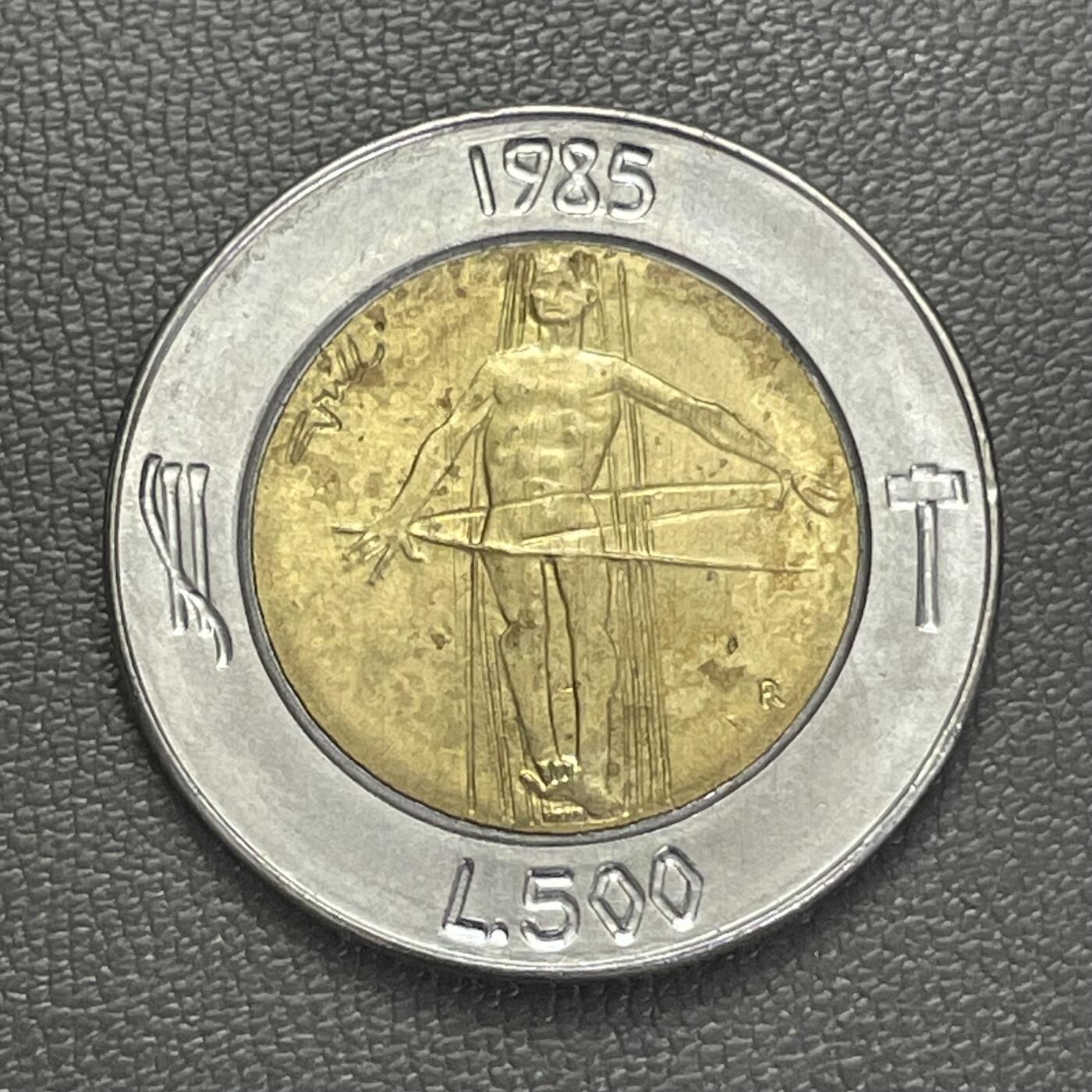 回流1208 圣马力诺1985年500里拉双金属币 自由女神