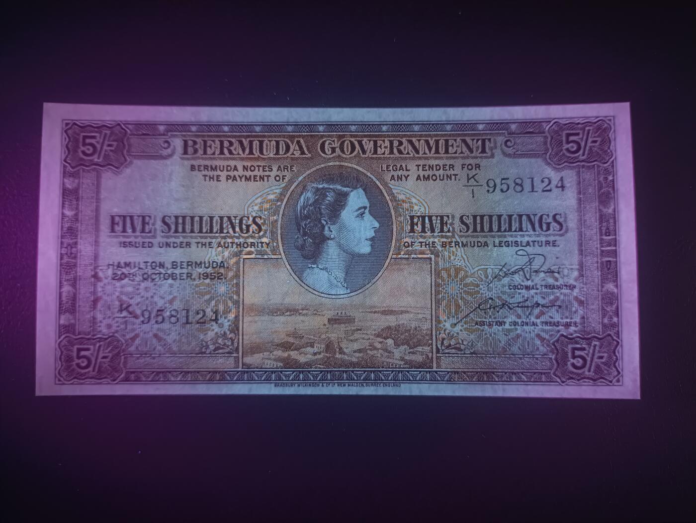 2025十二月第二期，总207期 英属百慕大1952年5先令AUNC此年份首冠K/1，青年女王和总督府徽章