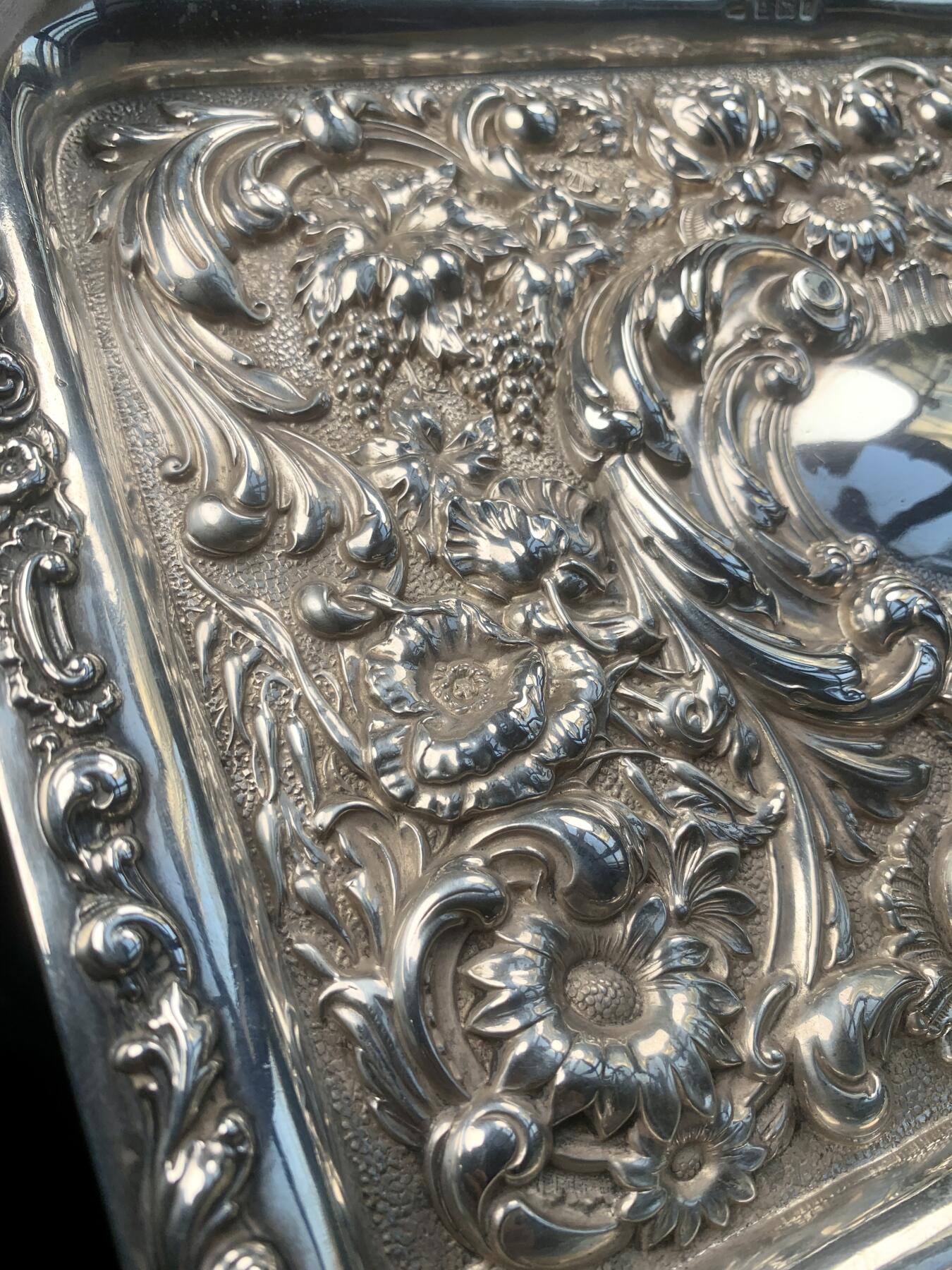 掌中浮雕-藏着的欧洲第045场 1903年英国伯明翰银盘 ，29.50 X 20.50厘米，重334克，有银标（末图银标注解）