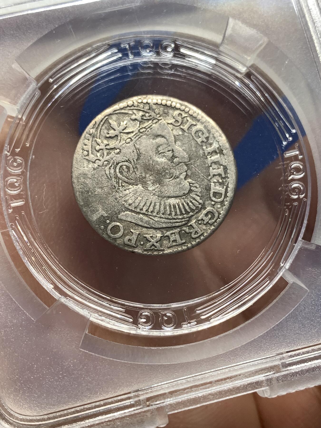 《竞宝斋》第446场 周日，周一，2场连拍 （全场包邮） TQG VF30 波兰立陶宛联邦 1589年 3格罗申 银币 西吉斯蒙德三世在位时期发行 打制良好 细节尚可 少见品种