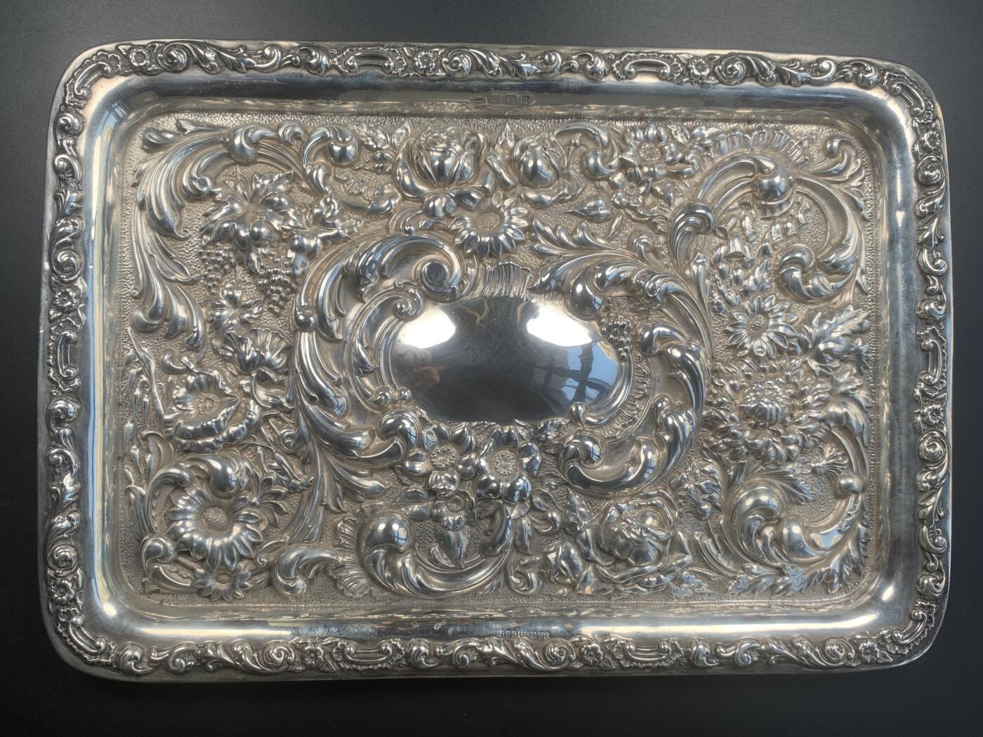 掌中浮雕-藏着的欧洲第045场 1903年英国伯明翰银盘 ，29.50 X 20.50厘米，重334克，有银标（末图银标注解）