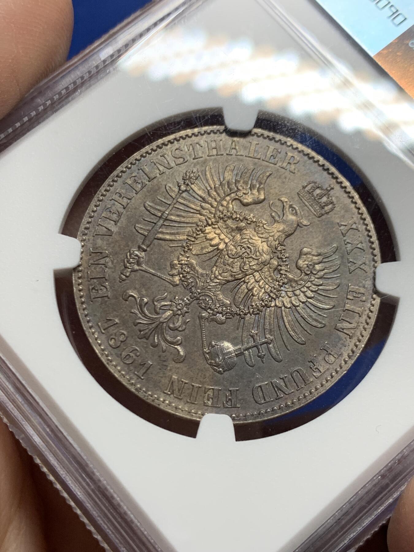 《竞宝斋》第446场 周日，周一，2场连拍 （全场包邮） NGC MS62 德国1861A普鲁士威廉四世-洋葱头1泰勒离冠鹰银币 季军分 好品