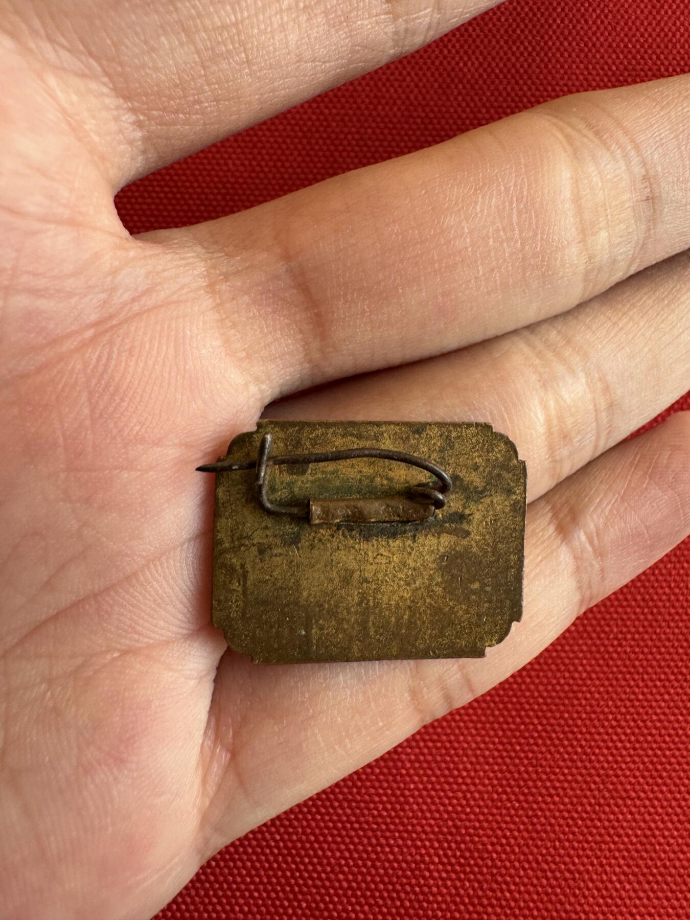 五哥徽章群   9号周二晚上八点4群联拍 铜章