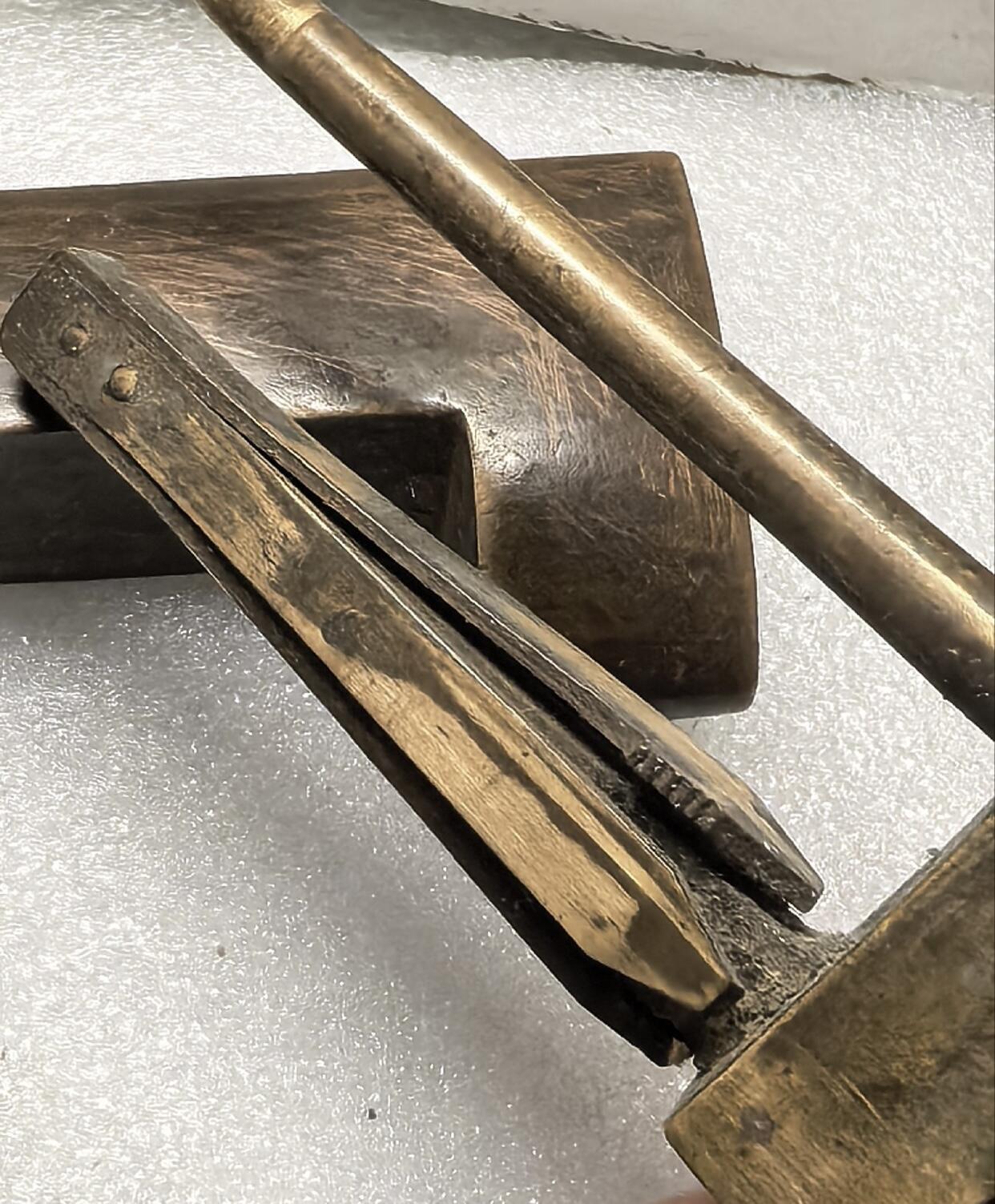 江南站杂件场 晚清铜锁一枚，原配钥匙，可以打开