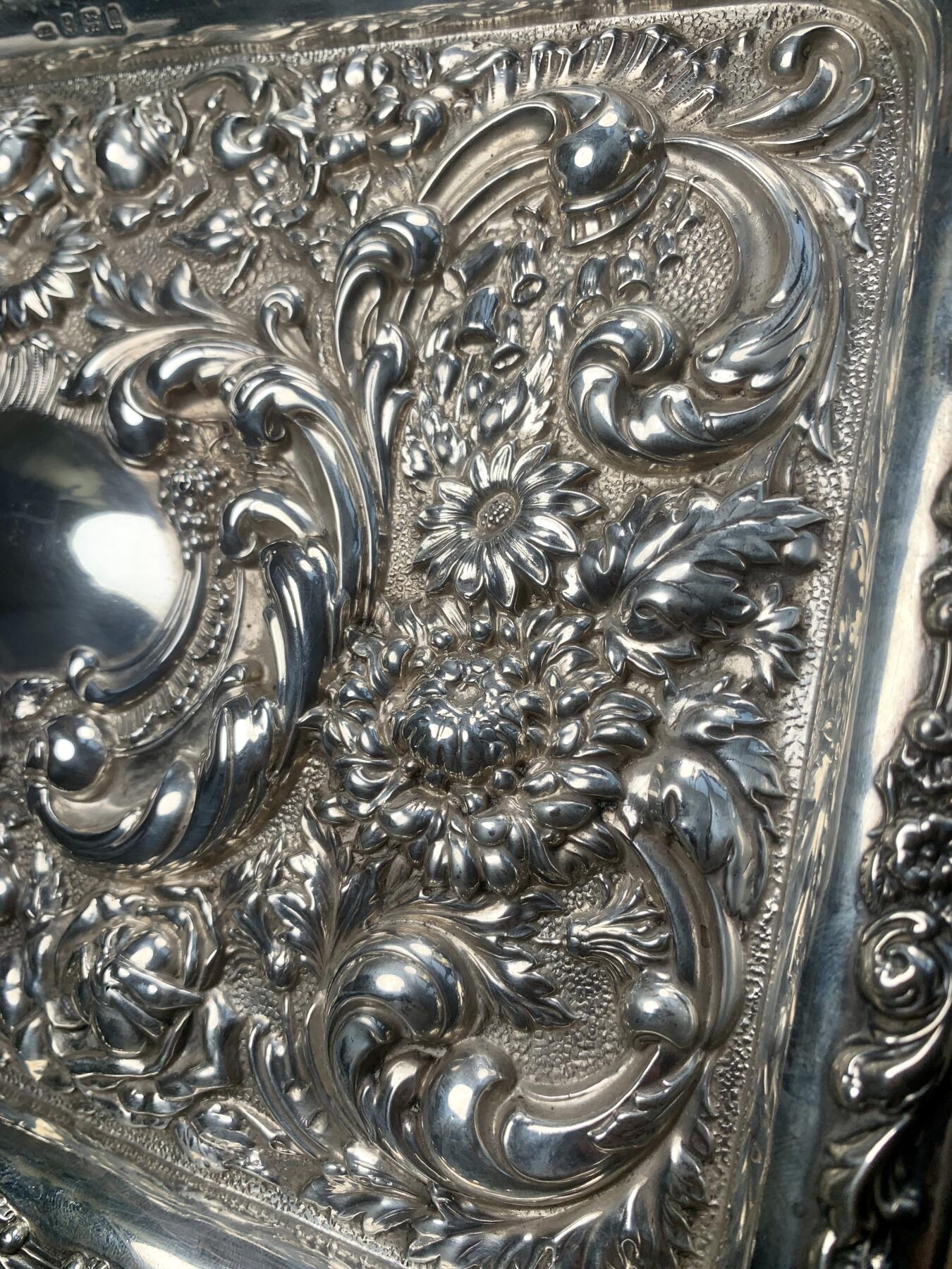 掌中浮雕-藏着的欧洲第045场 1903年英国伯明翰银盘 ，29.50 X 20.50厘米，重334克，有银标（末图银标注解）