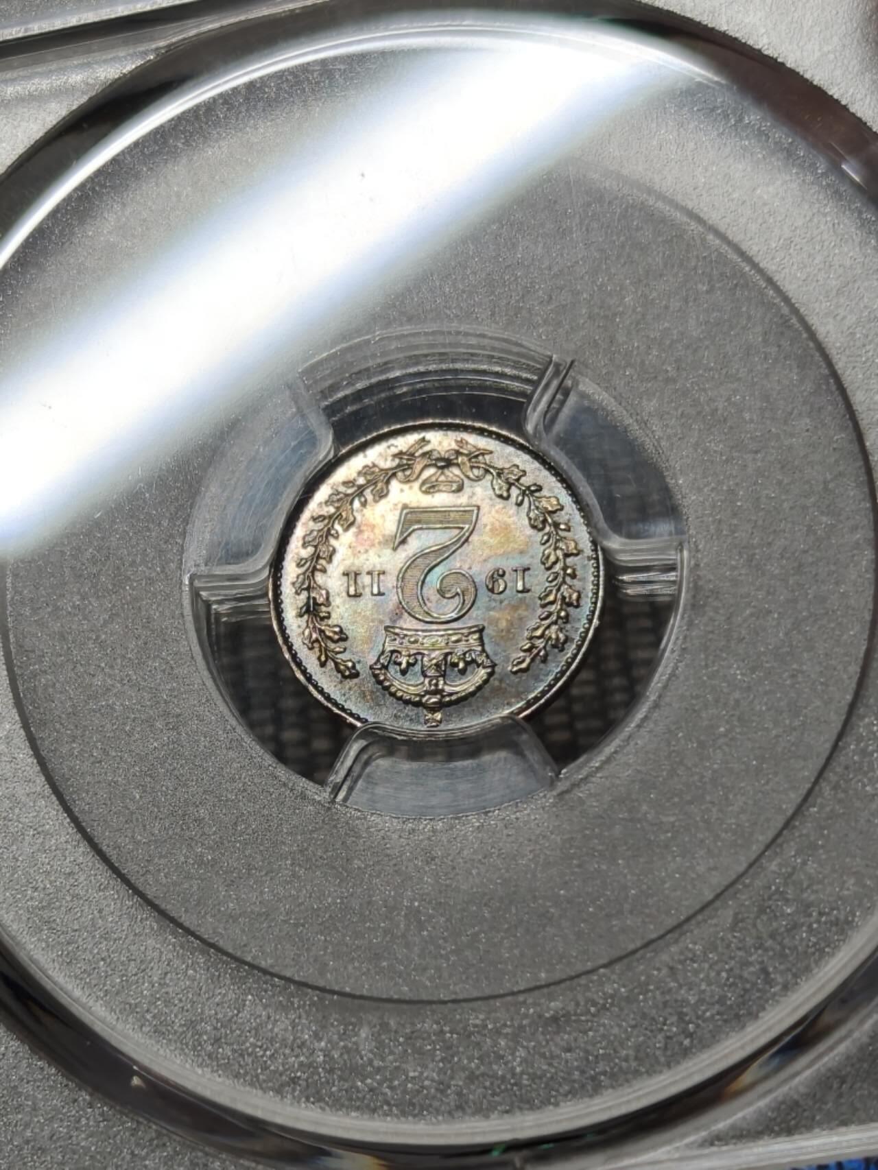 PCGS评级1911年英国乔治五世濯足节银币PL65 三枚连号，品相状态极佳，全是蓝绿色油润包浆