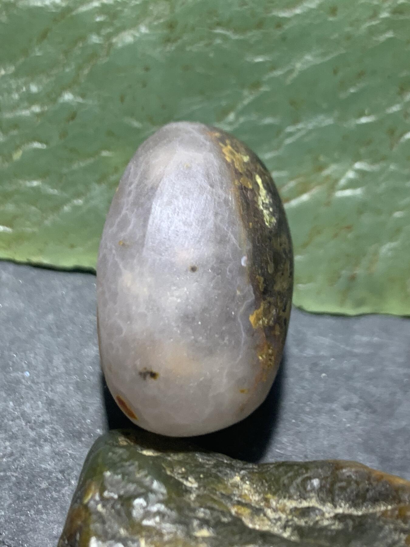 精美冰飘战国红玛瑙原皮天眼原石一个