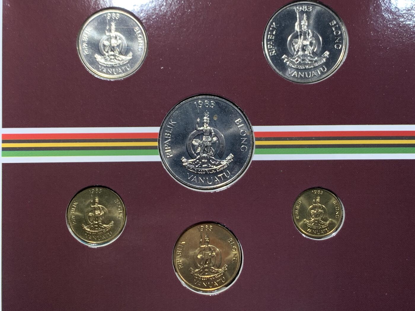 《竞宝斋》第446场 周日，周一，2场连拍 （全场包邮） 瓦努阿图1983年造币厂套装 全6枚套币 英国皇家造币 好品