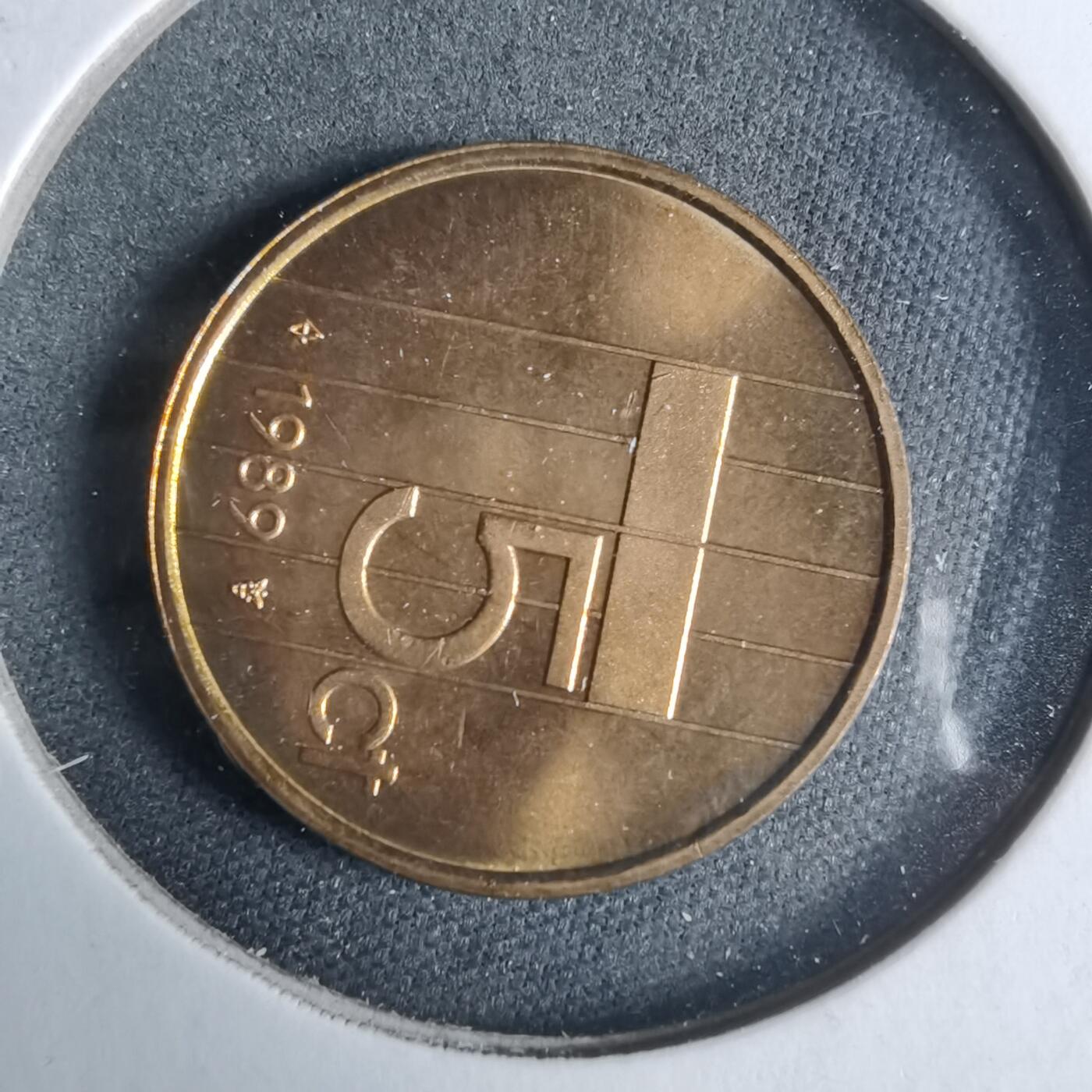 沼泽如烟--第925场 荷兰1989年五分