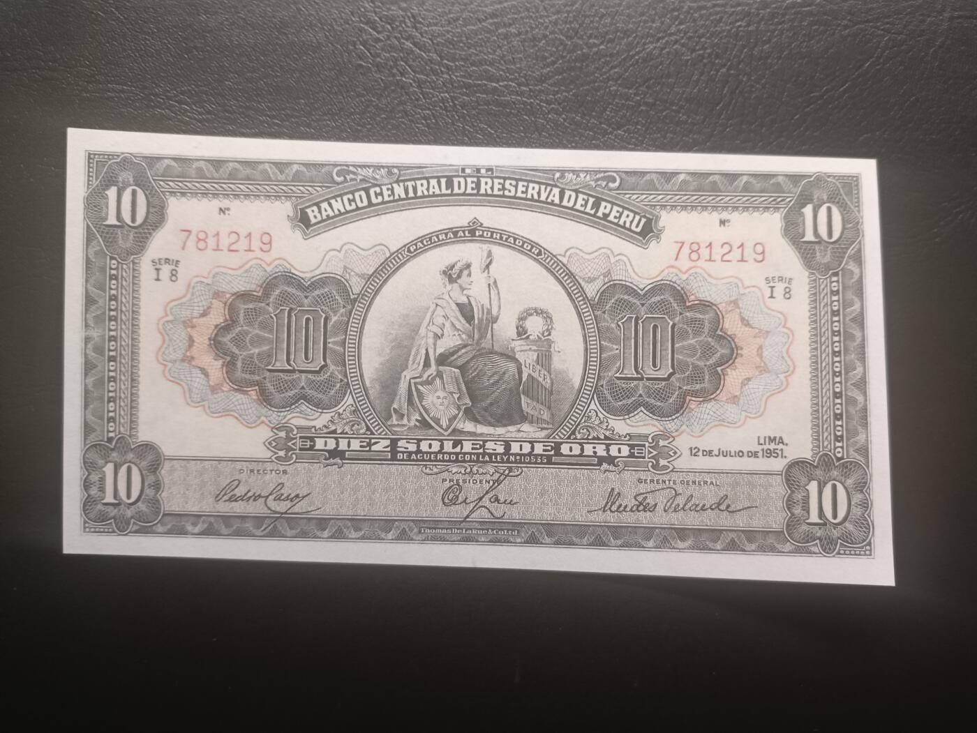 2025十二月第二期，总207期 秘鲁1951年10索尔AUNC，拉美版自由女神和国徽，早期品种