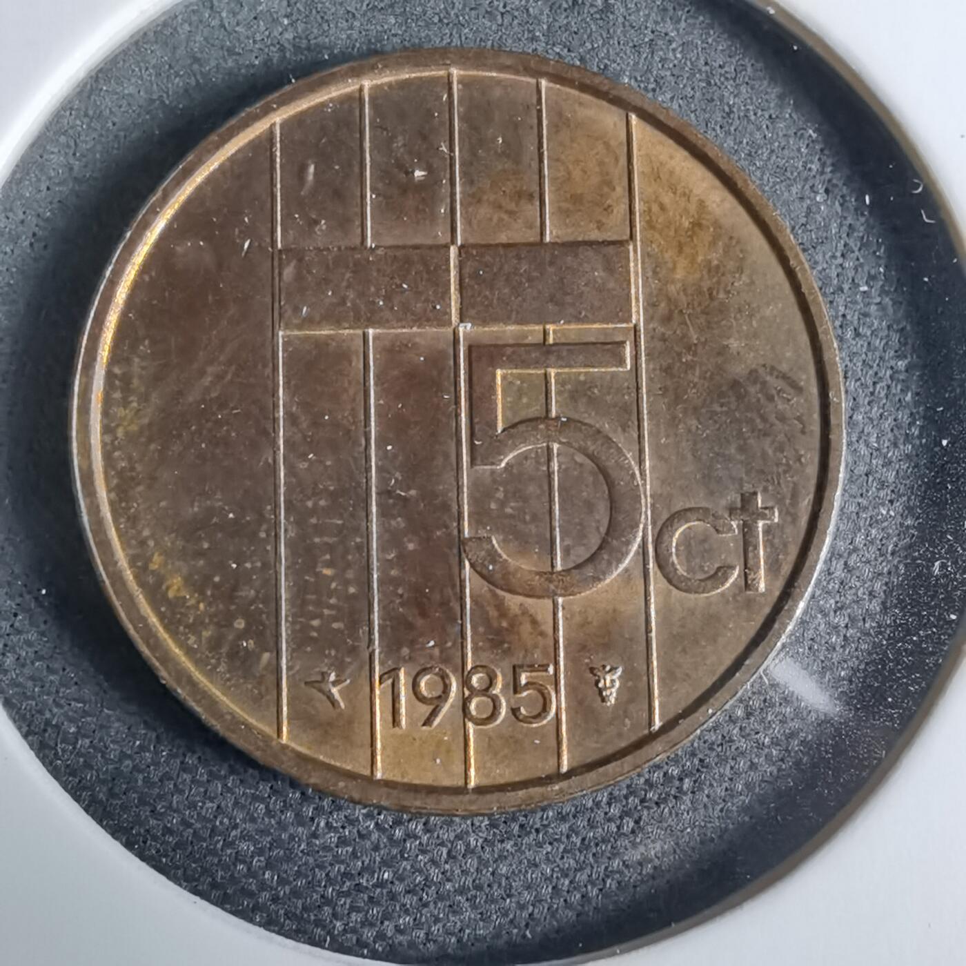 沼泽如烟--第925场 荷兰1985年五分