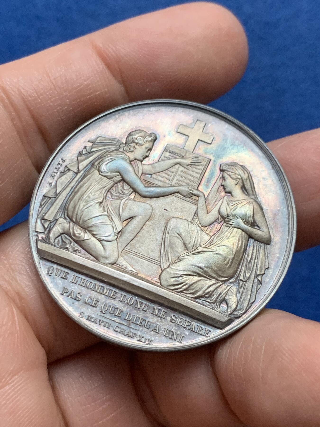 《竞宝斋》第446场 周日，周一，2场连拍 （全场包邮） 法国1875年婚礼银章 蜜蜂银标 24.35克 39.1mm 带盒