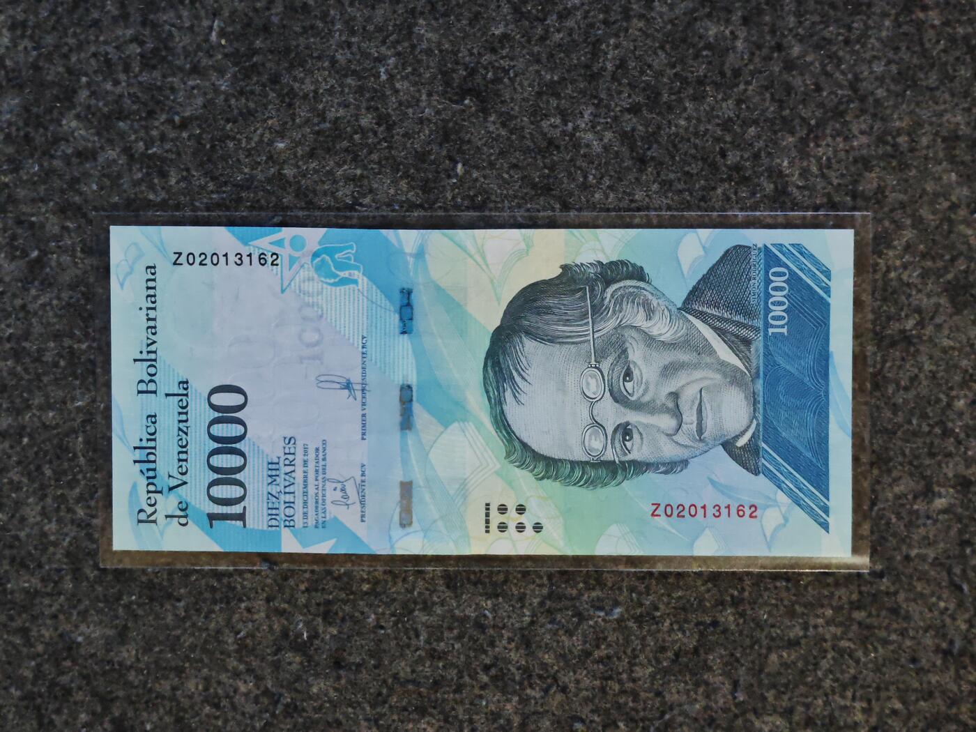 【礼羽收藏】🌏世界钱币拍卖第115期 稀少Z冠补号，美洲，委内瑞拉，2017年，10000玻利瓦尔，全新UNC