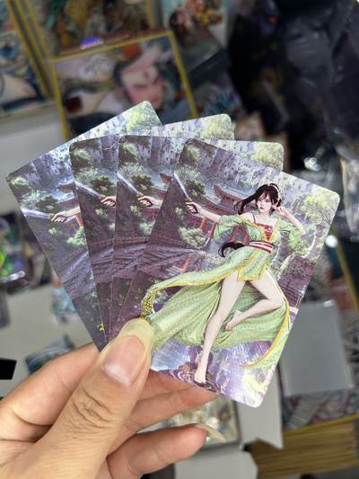 喜灰玩卡首拍第一期免佣金 - 桔梗神凰百剑行岳灵珊三渐变加人体艺术卡共四张