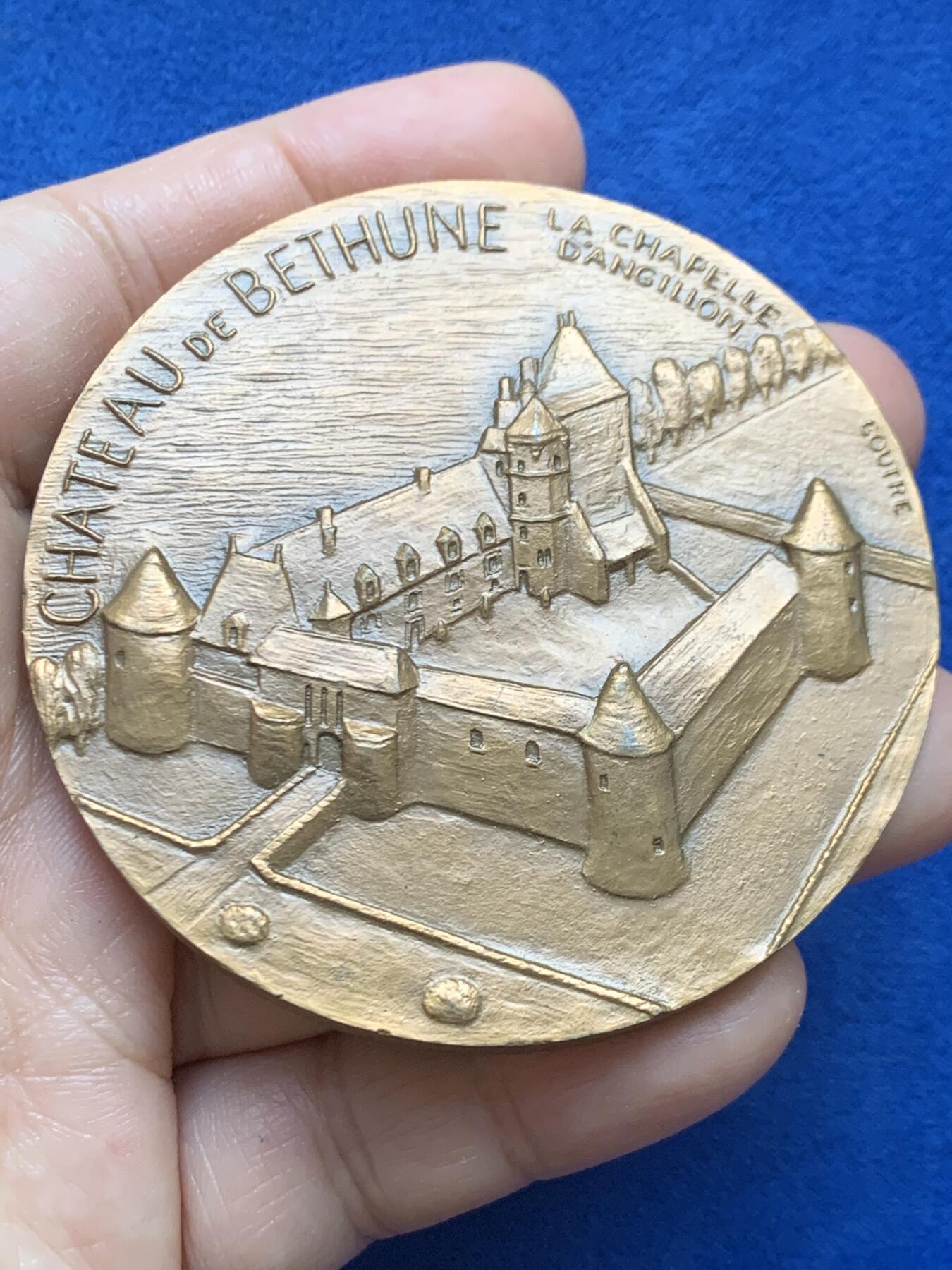 《竞宝斋》第446场 周日，周一，2场连拍 （全场包邮） 法国小教堂村创建人圣雅各布大铜章 直径67.7mm 重量182.7g 1984 丰饶角铜标